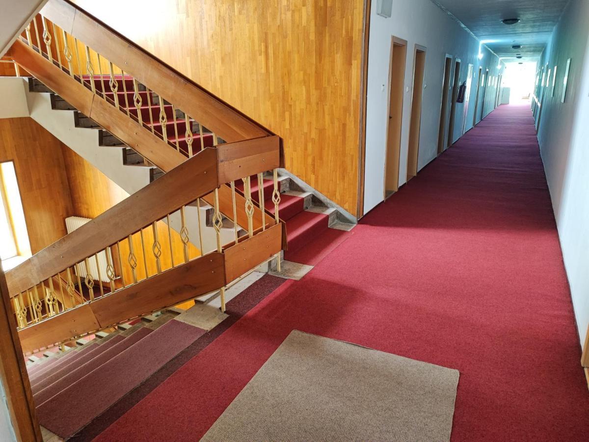 Hotel Beke Sziget 콤로 외부 사진