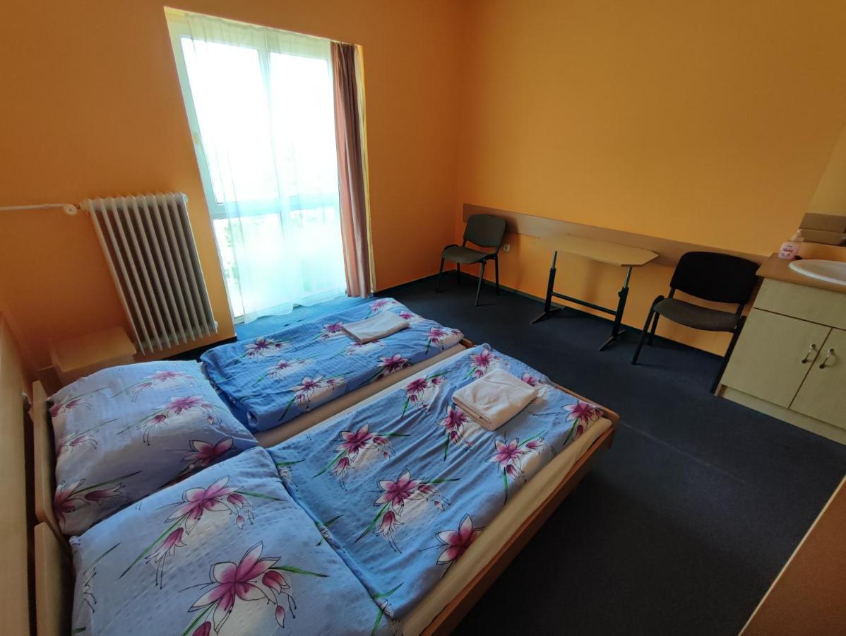 Hotel Beke Sziget 콤로 외부 사진
