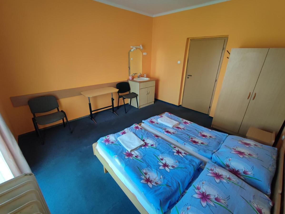 Hotel Beke Sziget 콤로 외부 사진
